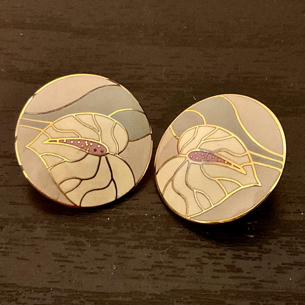 VTG Laurel Burch Clip On Earrings Hawaiian Anthurium Cream & Pink Cloisonne